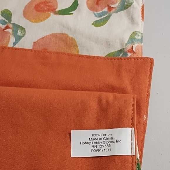 Peach Print Reverses to Solid Peach Table Runner Cotton 70" X 14" - Picture 5 of 6
